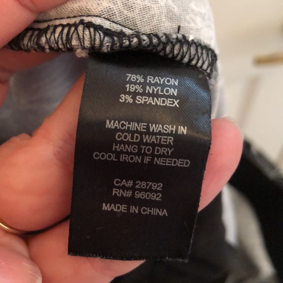 Jasmine & Julia Black &White Floral Pants Sz 14W - Picture 9 of 9